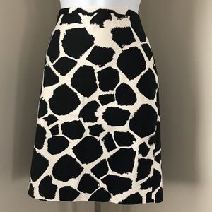 Ann Taylor Loft Skirt Sz4 Black Cream Cow Print